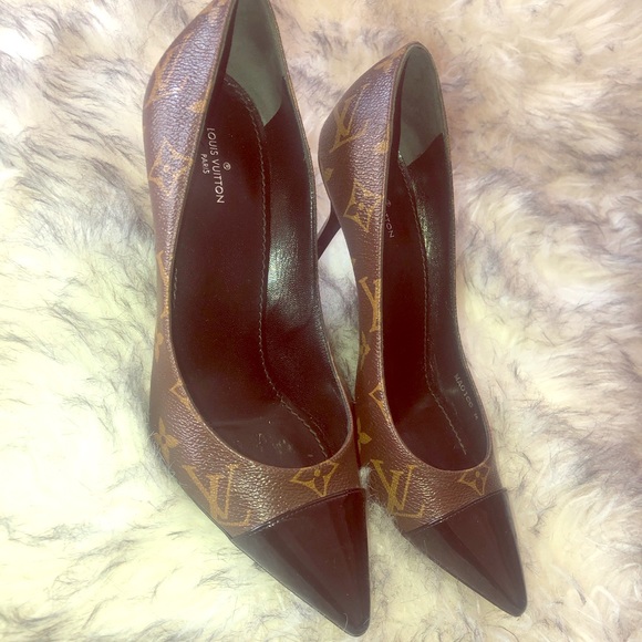 Louis Vuitton Fetish Pump - Picture 2 of 8